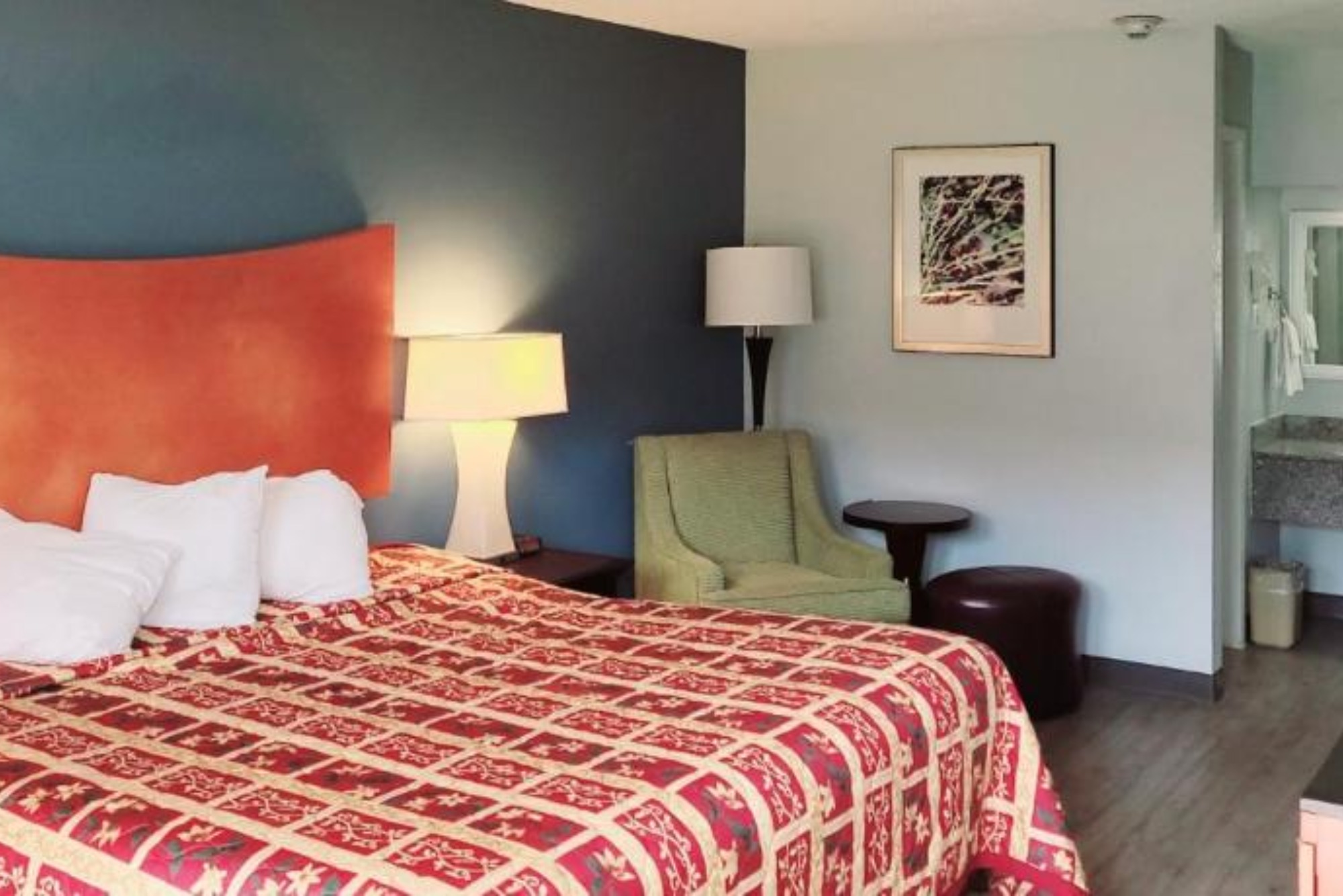 Exploring the Best Price Motel and Suites