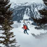 How to identify the best snowboard clothing brands for international trips