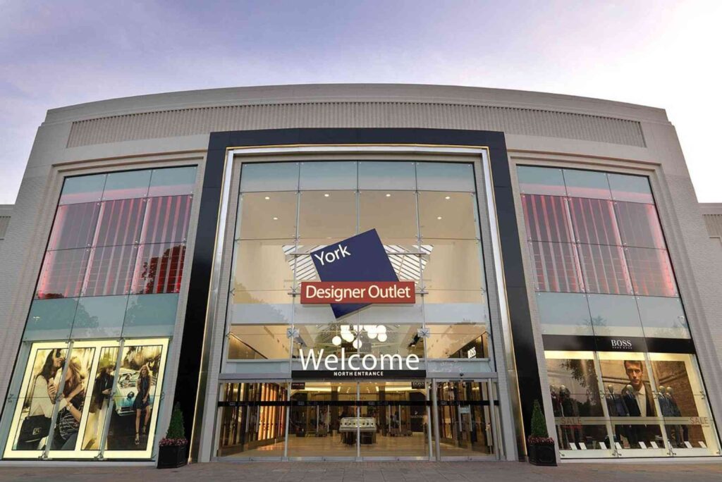 UK York Outlet and City Shopping Combo